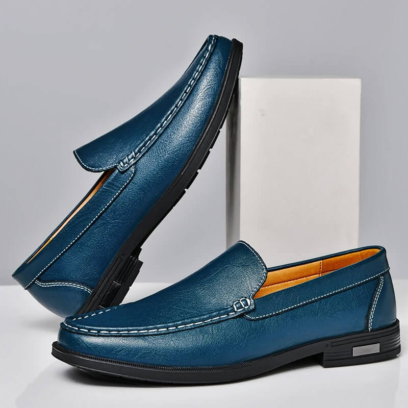 sapato-mocassim-de-couro-salto-azul