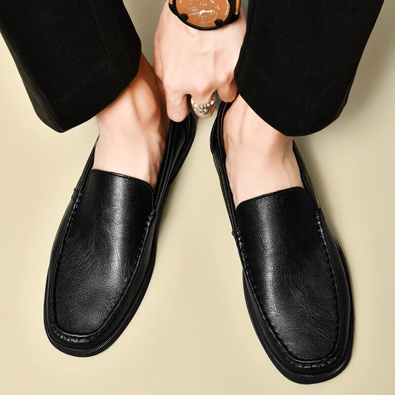 sapato-mocassim-de-couro-salto-preto
